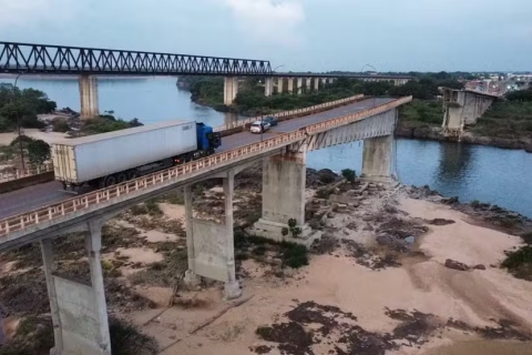 Queda de ponte entre Maranhão e Tocantins deixa dois mortos e oito desaparecidos